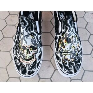 VANS Classic Slip On Flame Skull Black White Skate Shoes Men Sz 10.5 Rare Tattoo